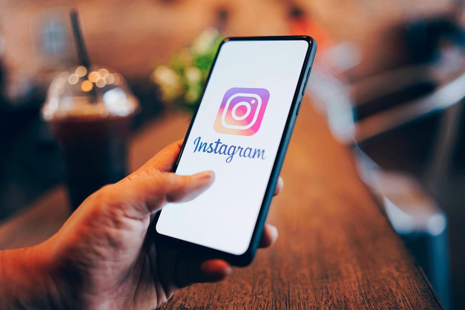 Instagram. Jos haluat Instragramin ilman mainoksia, joudut ehkä pian maksamaan siitä.